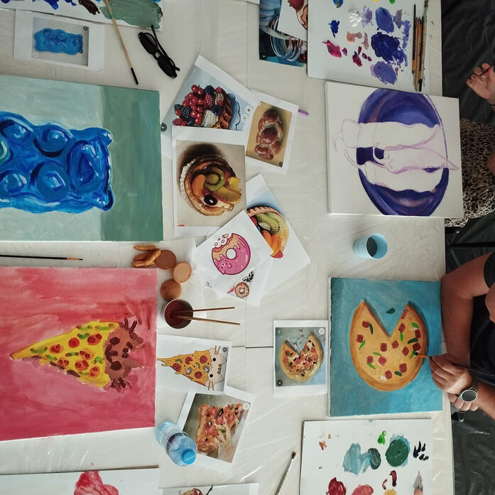 jem oczami i połykam wzrokiem