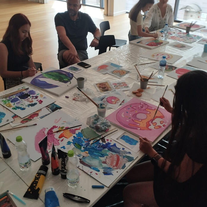 jem oczami i połykam wzrokiem