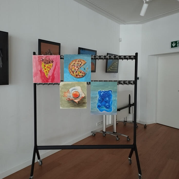 jem oczami i połykam wzrokiem