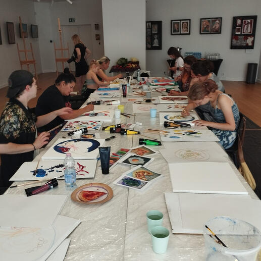 jem oczami i połykam wzrokiem