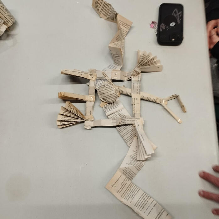 Warsztaty ze sztuki konceptualnej inspirowane wystawą Jagody Krajewskiej "Ruchome strony"